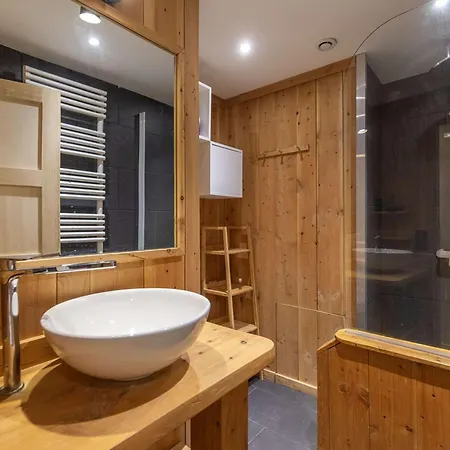 Apartament Coquet 4 Pers Avec Deco Montagne Et Balcon, Proche Des Pistes - Fr-1-404-354